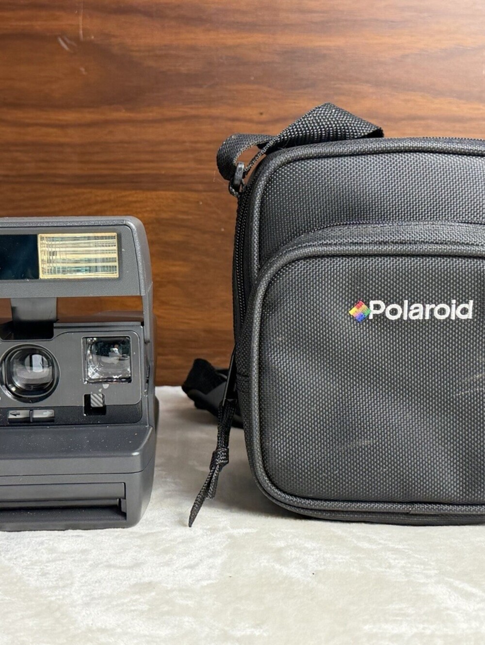 Vintage Polaroid OneStep 600 Instant Camera Dark Gray w/ Bag TESTED WORKS